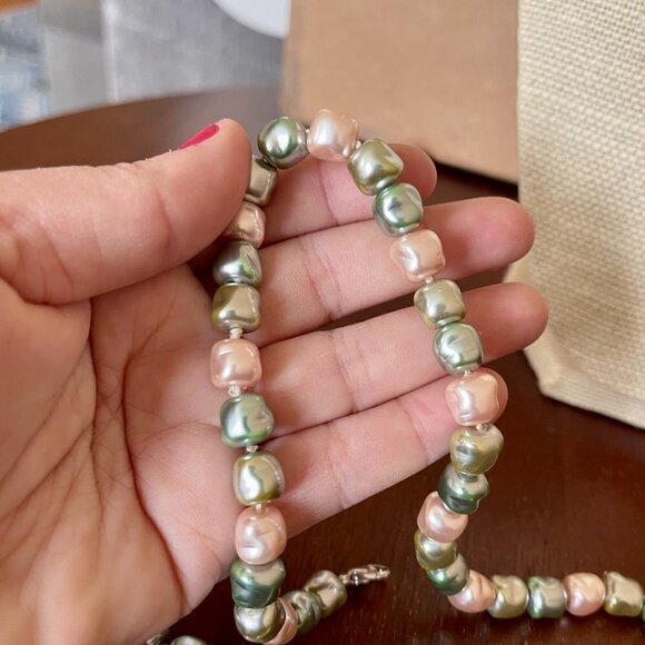 Pearl Bead Necklace and Bracelet Set - Picture 10 of 11